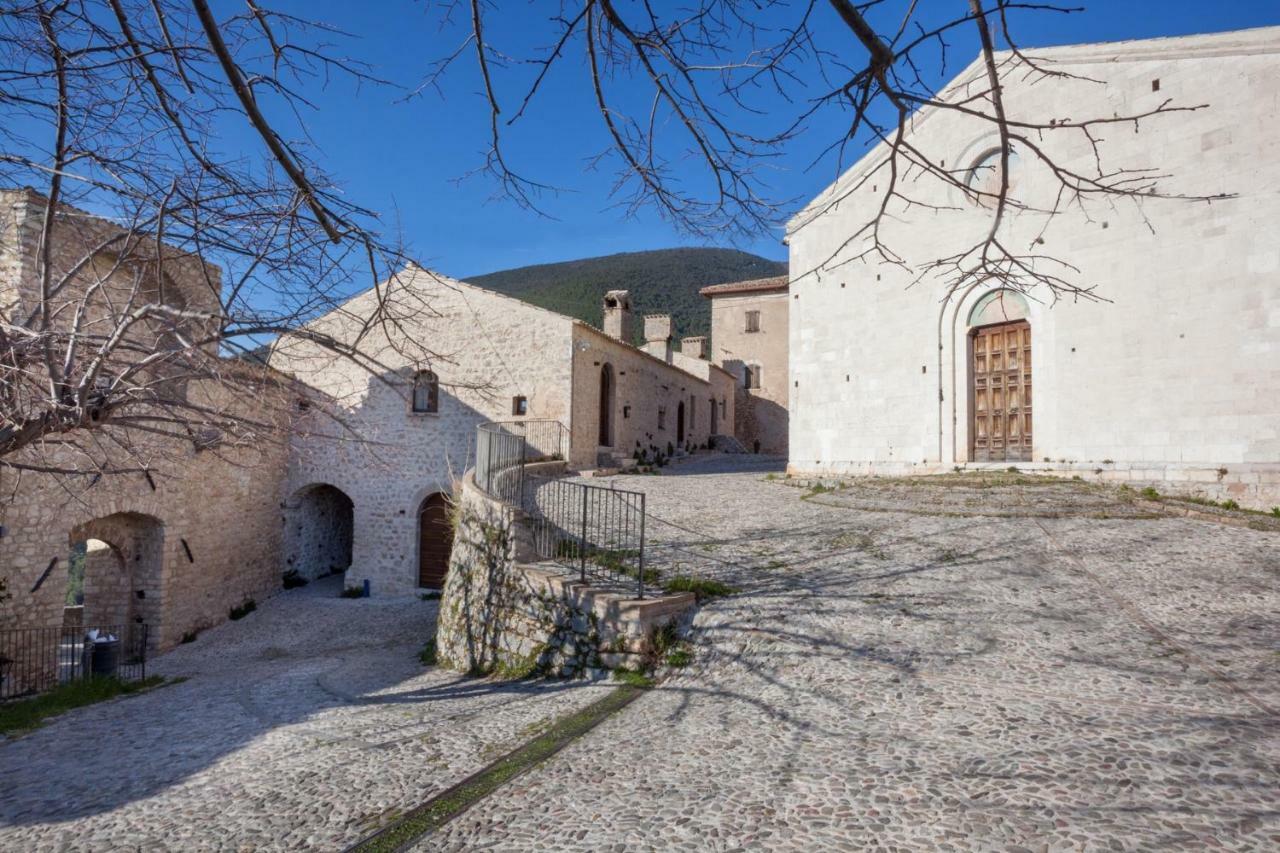 Il Castello Di Campello Apart otel Campello sul Clitunno Dış mekan fotoğraf
