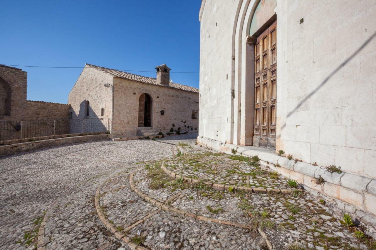 Il Castello Di Campello Apart otel Campello sul Clitunno Dış mekan fotoğraf
